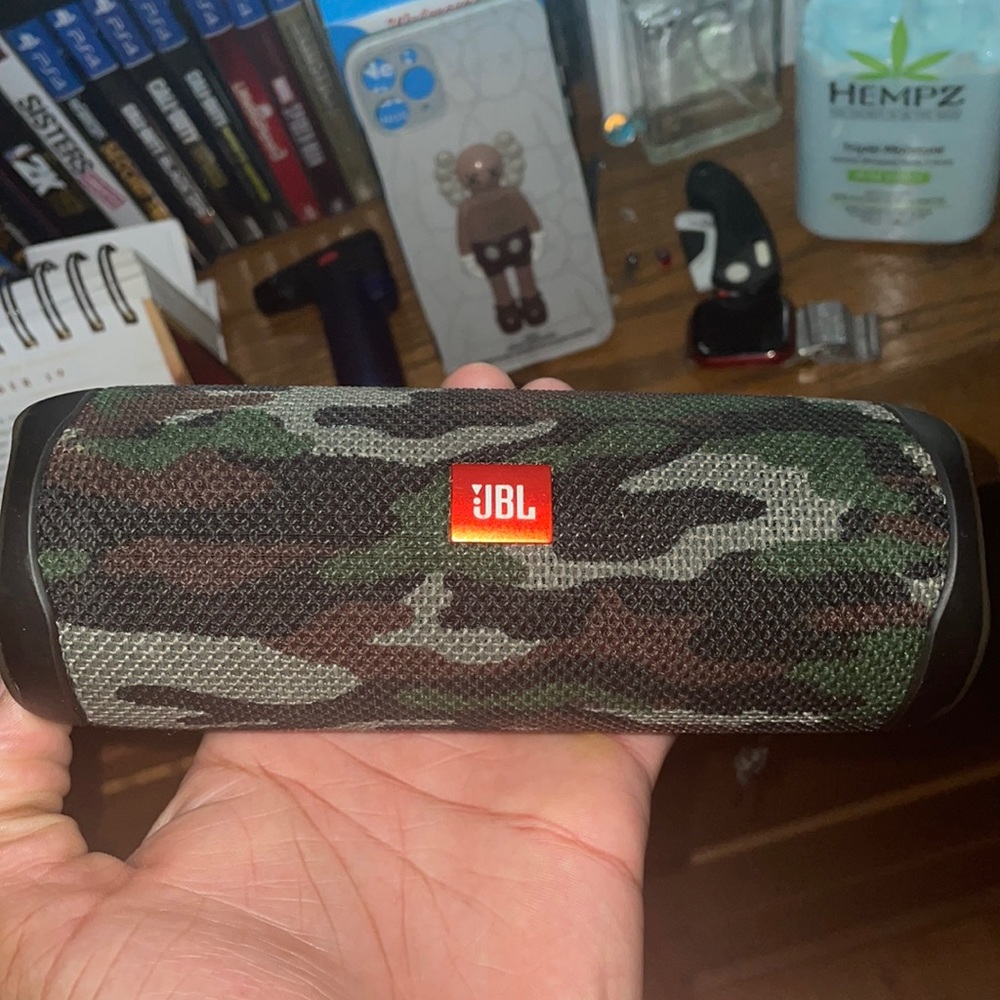 JBL Flip 5 Speaker